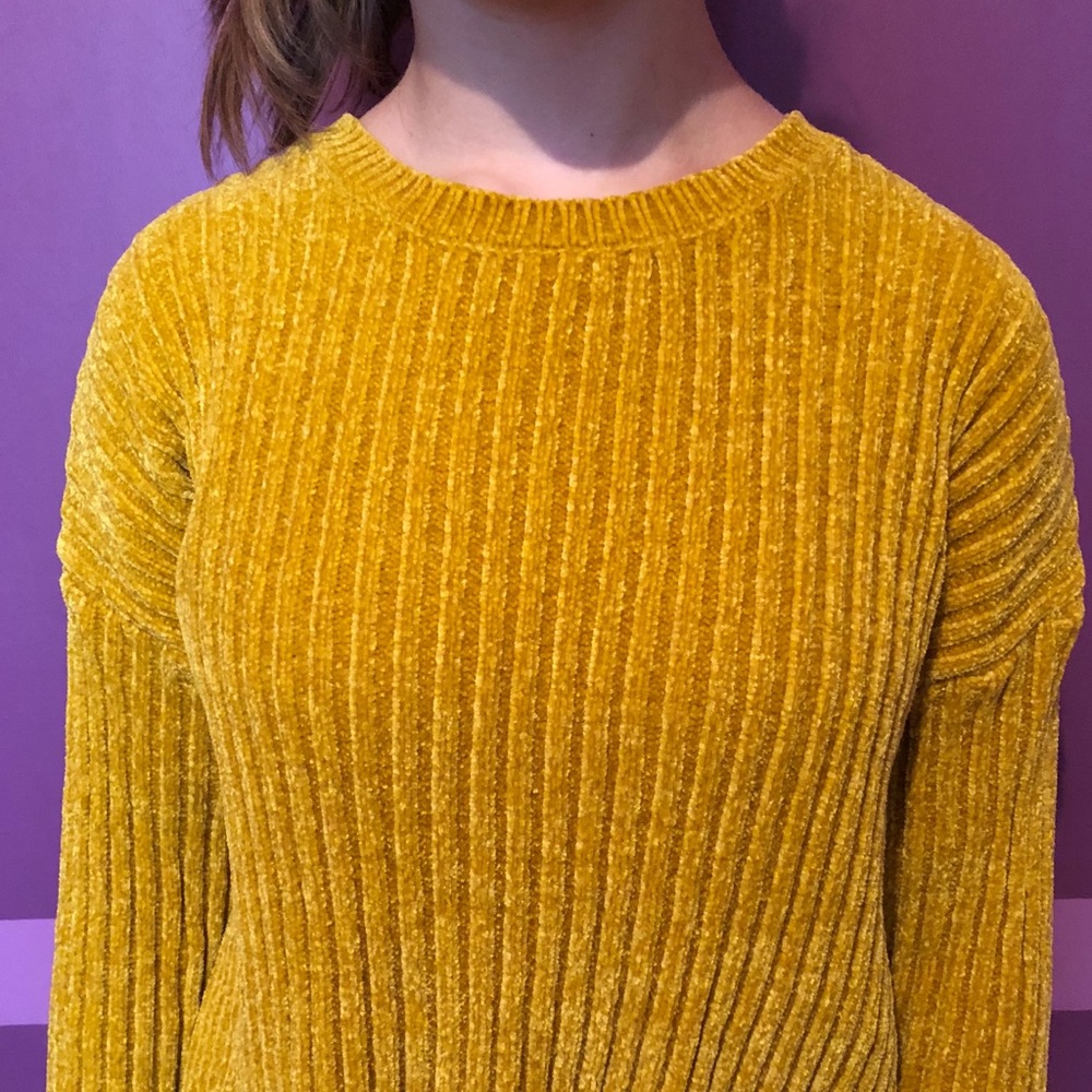 Forever 21 Long-Sleeved Sweater